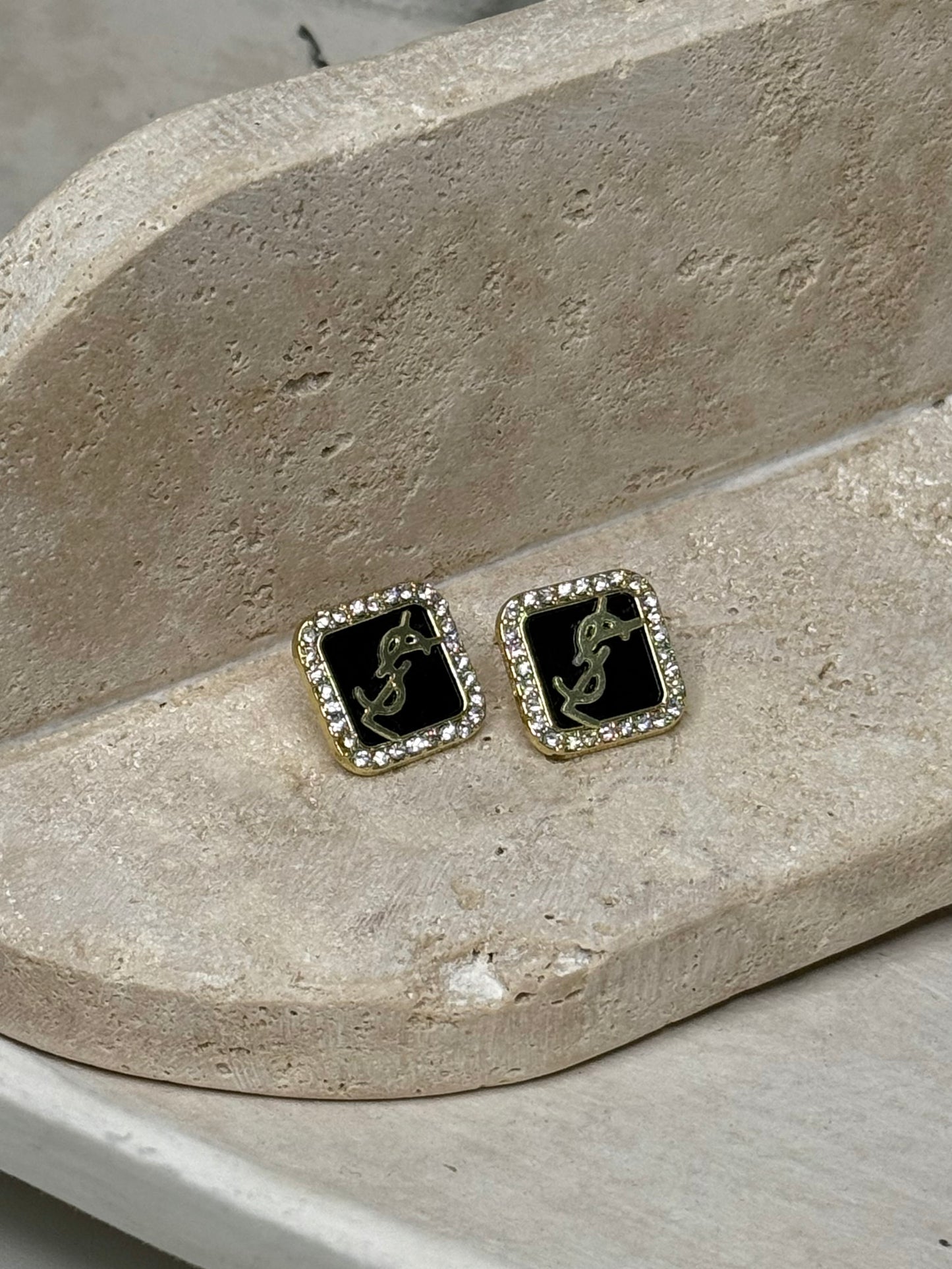 Distinctive Black Diamond Shaped 7/8" Width Earrings with Sparkling Rim