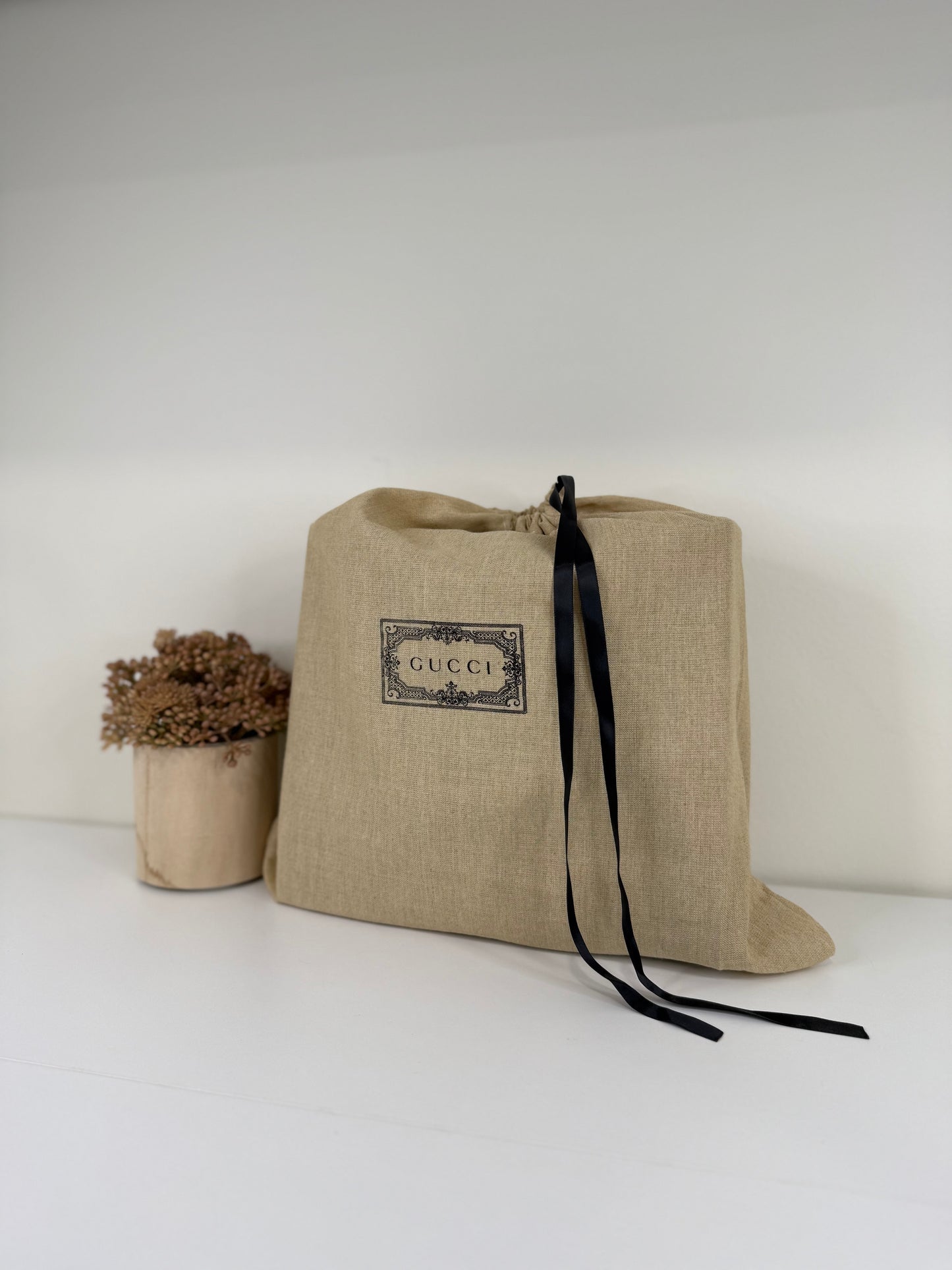 Rustic 10.5" 4.5" 9" Bag Natural Wood Handle and Structured Design