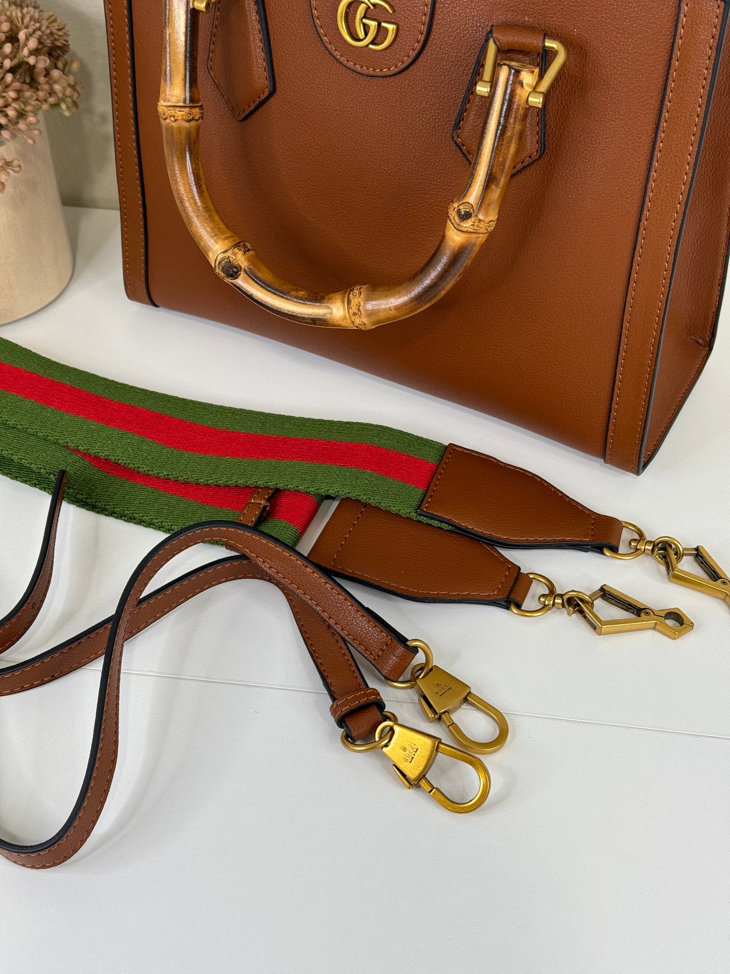 Rustic 10.5" 4.5" 9" Bag Natural Wood Handle and Structured Design