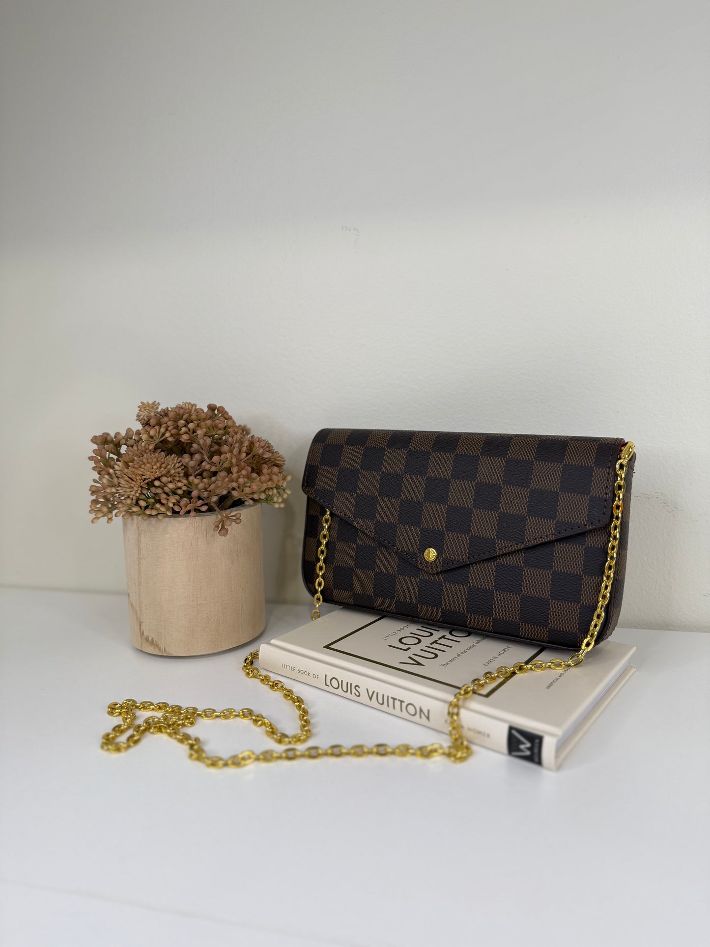 Textured Checkered Mini 8" 1.5" 5" Bag with Compact Design