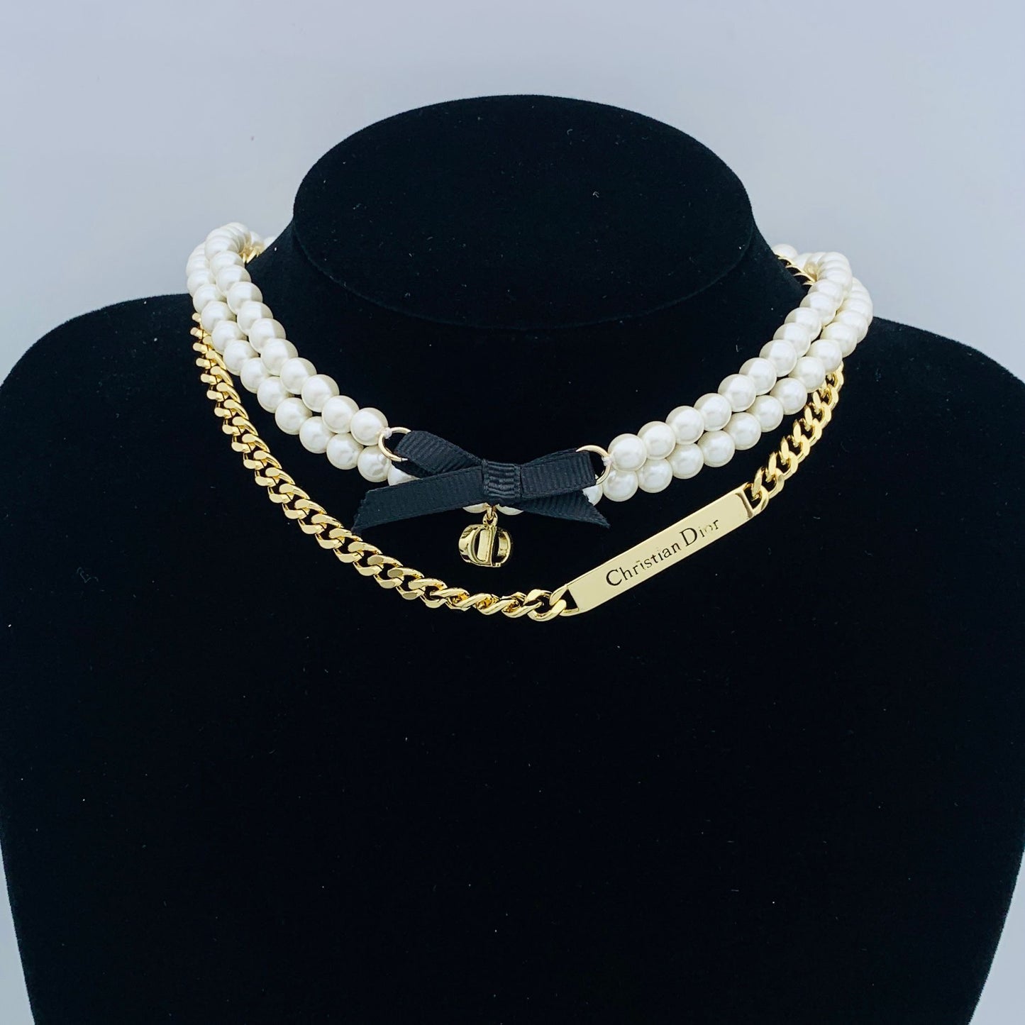 Luxury Faux Pearl & Gold-Tone Chain Layered Choker Necklace with Bow Charm
