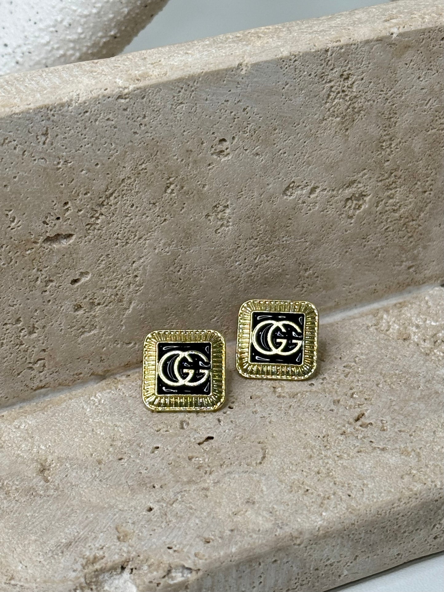 Chic Tone Square Stylish 5/8" Earrings with Textured Ridges