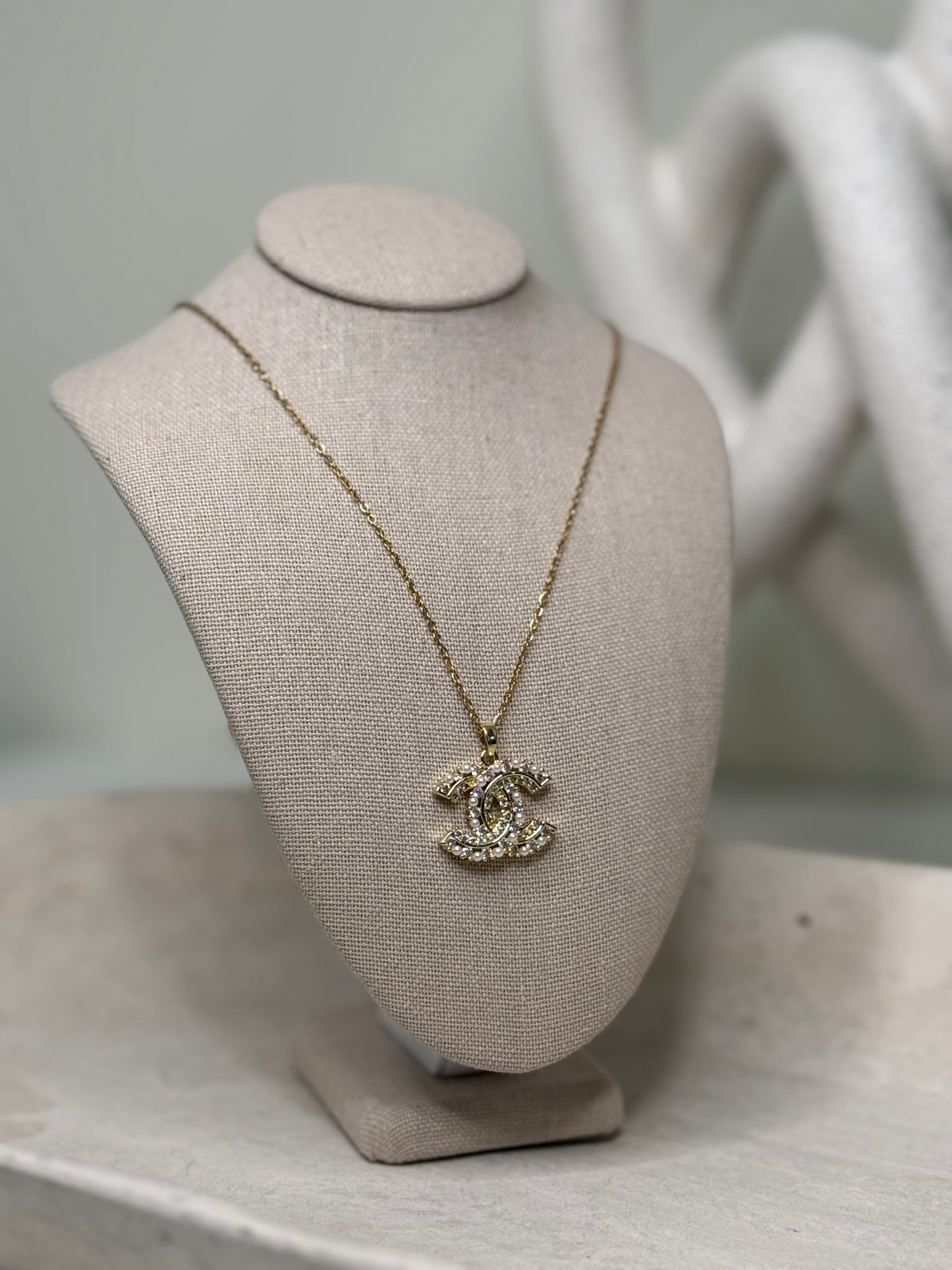 Thin Chain 10" 7/8" Necklace with Large Pearl Embellished Logo Charm