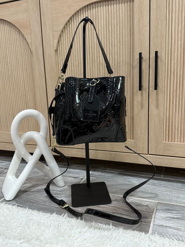 Chic Black Embossed Patent Bucket Bag - Crossbody / Shoulder Bag