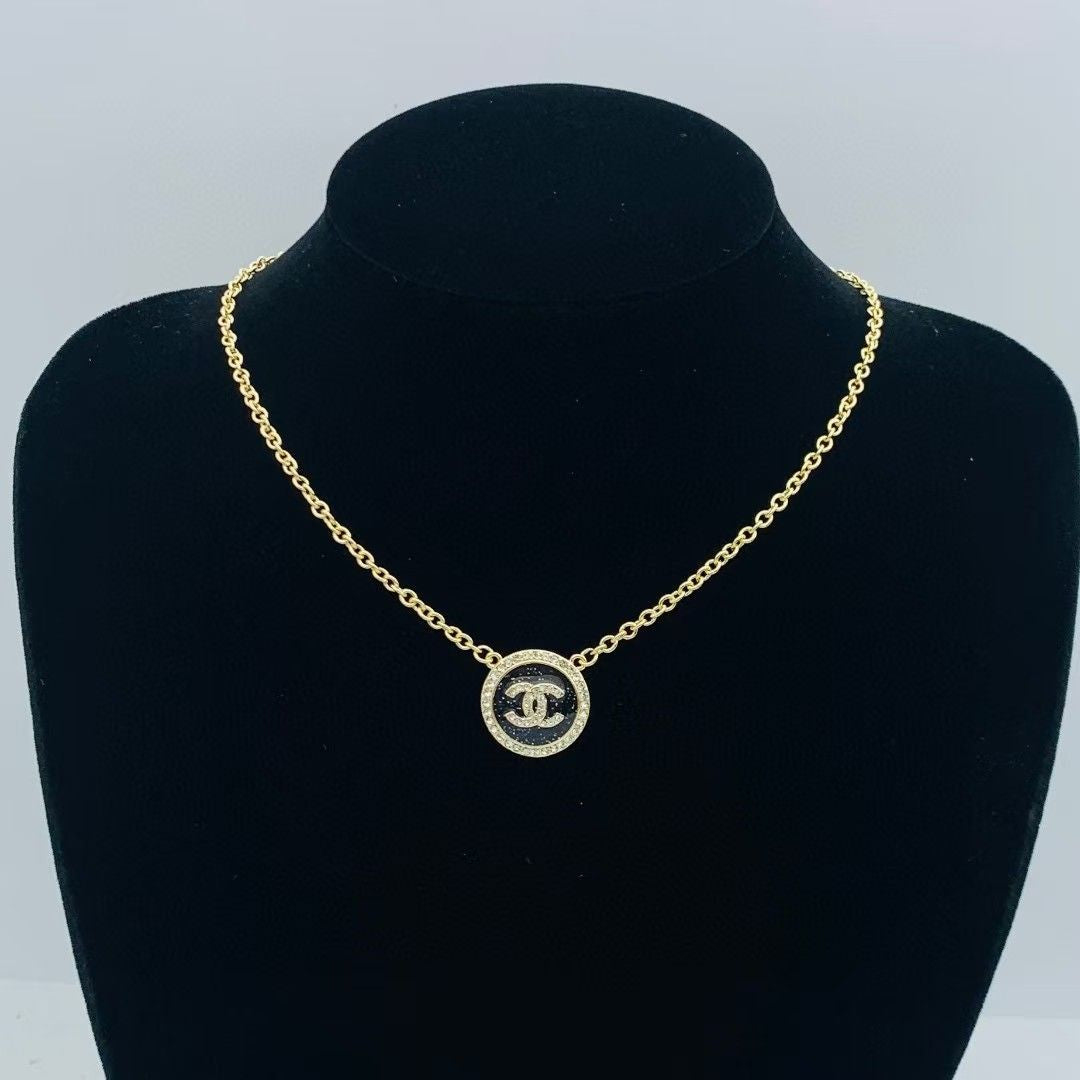 Elegant Crystal Encrusted Round Fashion Pendant