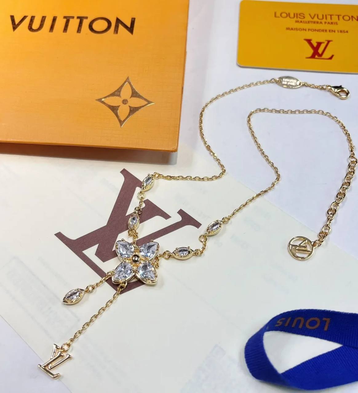 Elegant Dainty Floral Drop Pendant Necklace