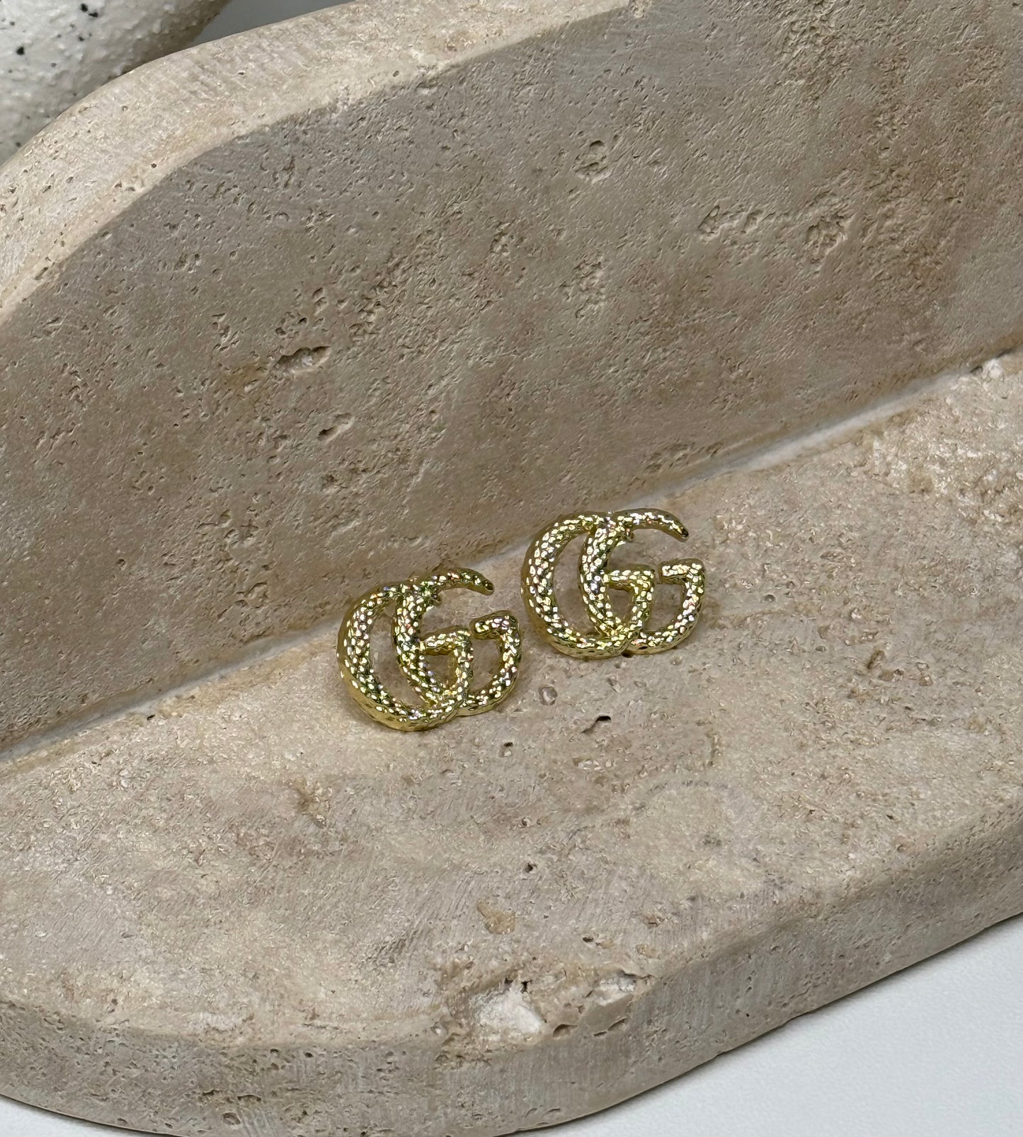 Elegant Snake Texture 3/4" Width Earrings