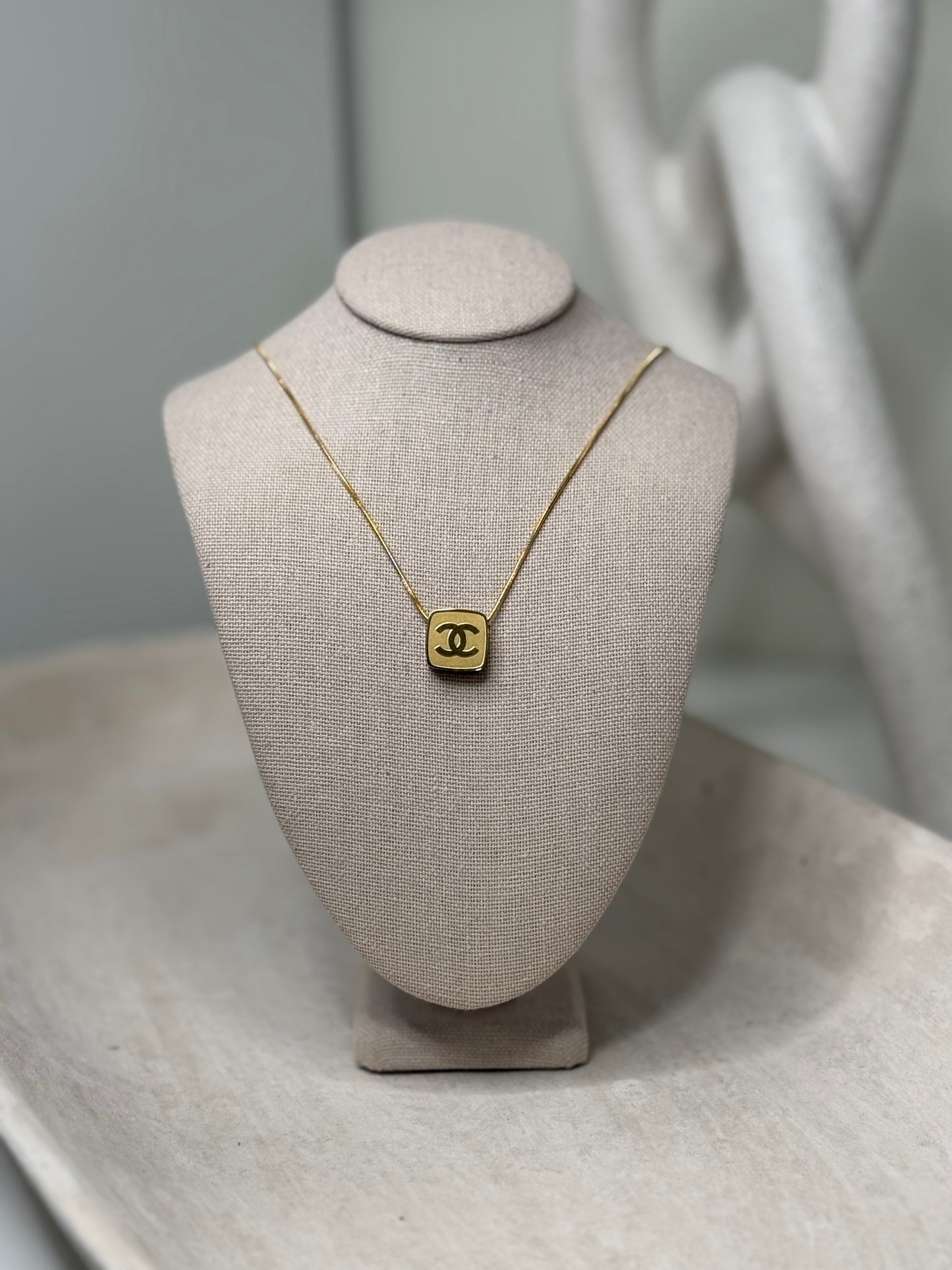 Square Logo 8" 1/4" Length Necklace with Cable Chain