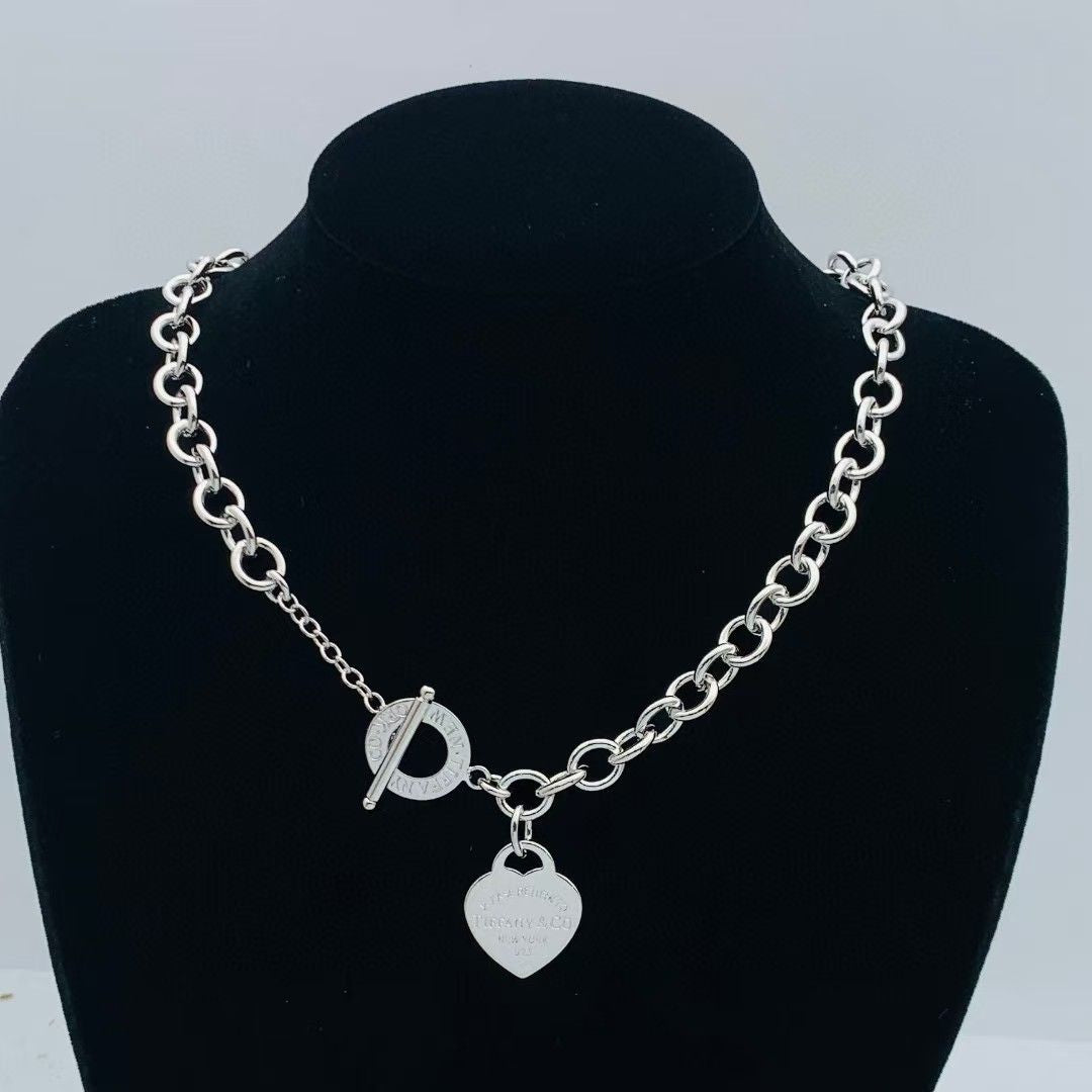 Stylish Toggle Necklace with Heart Charm