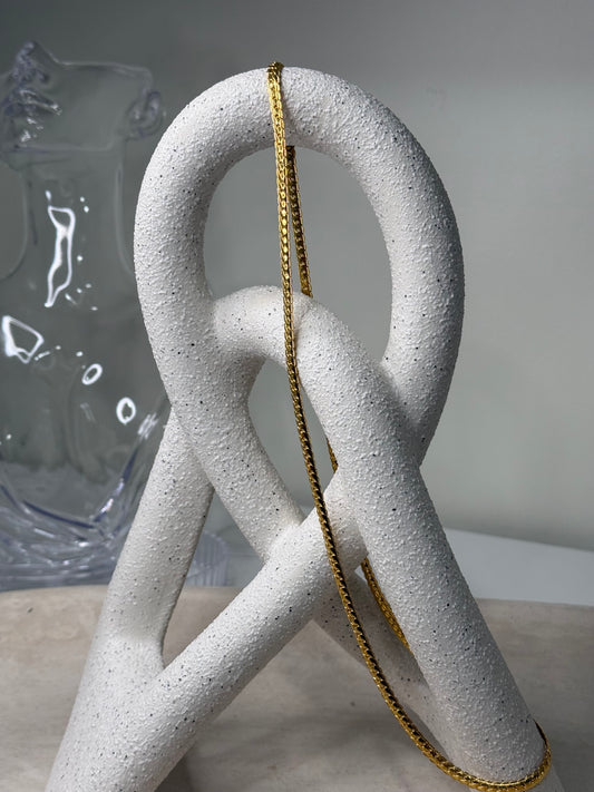 Lustrous  12"1/2" Width Herringbone Chain Necklace in Sleek Design