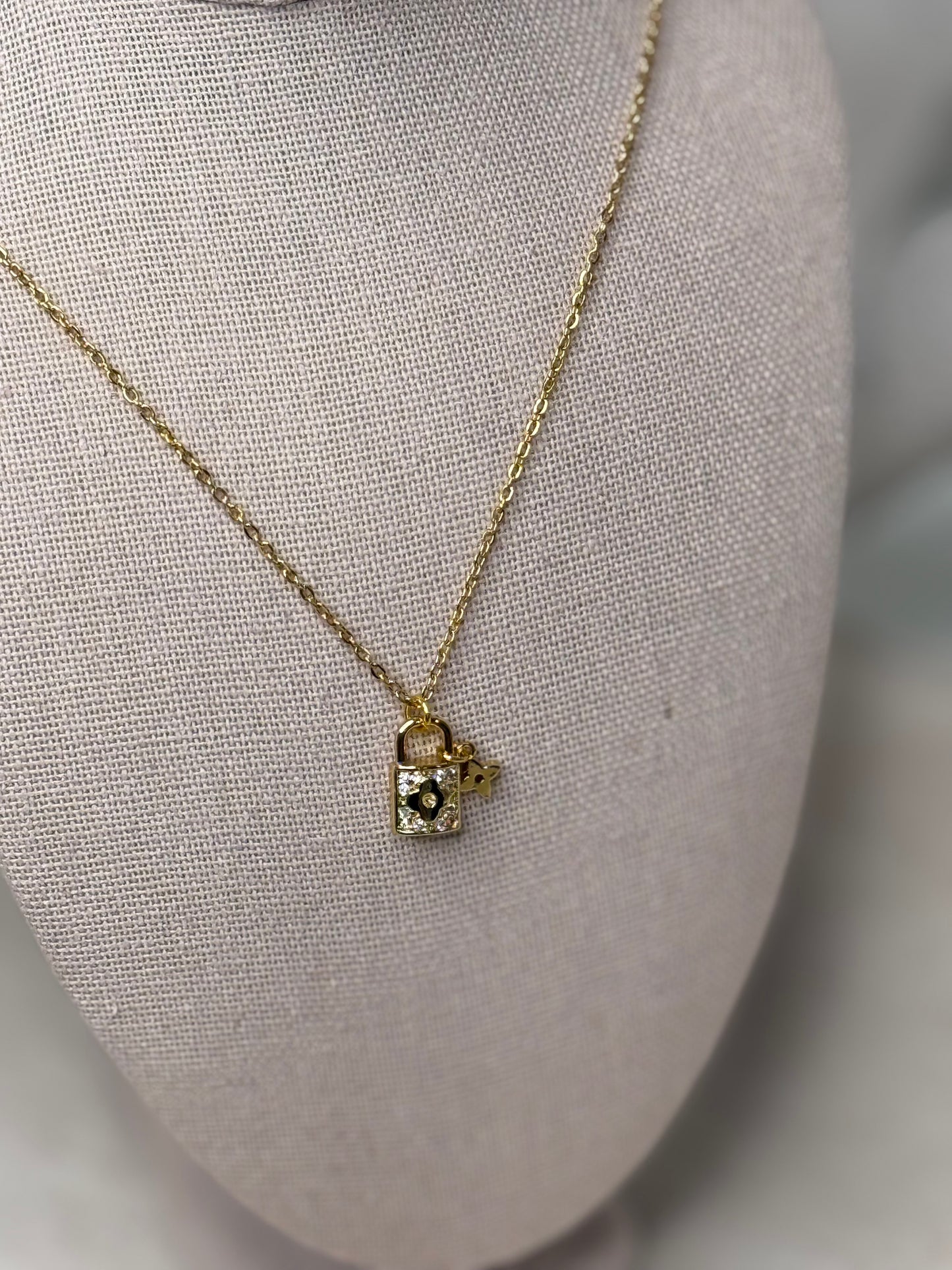 Dainty Chain / Locket Charm