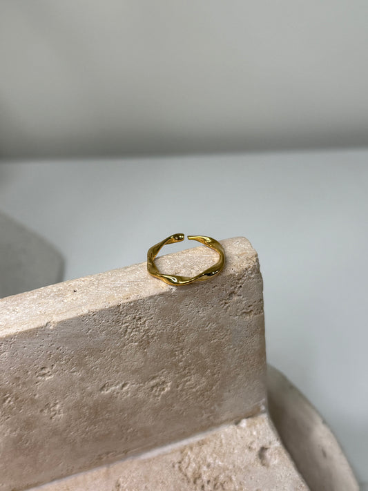 Unique Twist Band 7/8" Width Ring with a Subtle Spiral Design