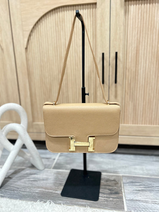 Minimalist Light Brown Flap Handbag with Structured Silhouette