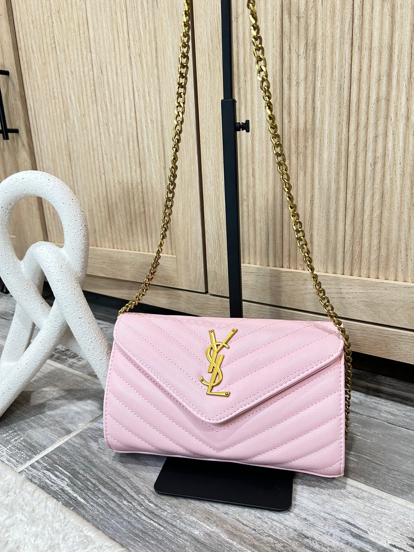 Elegant Pink Quilted Crossbody Clutch