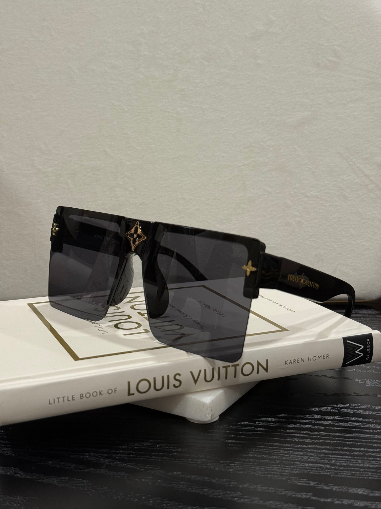 Sleek Modern Square Flat Top Sunglasses