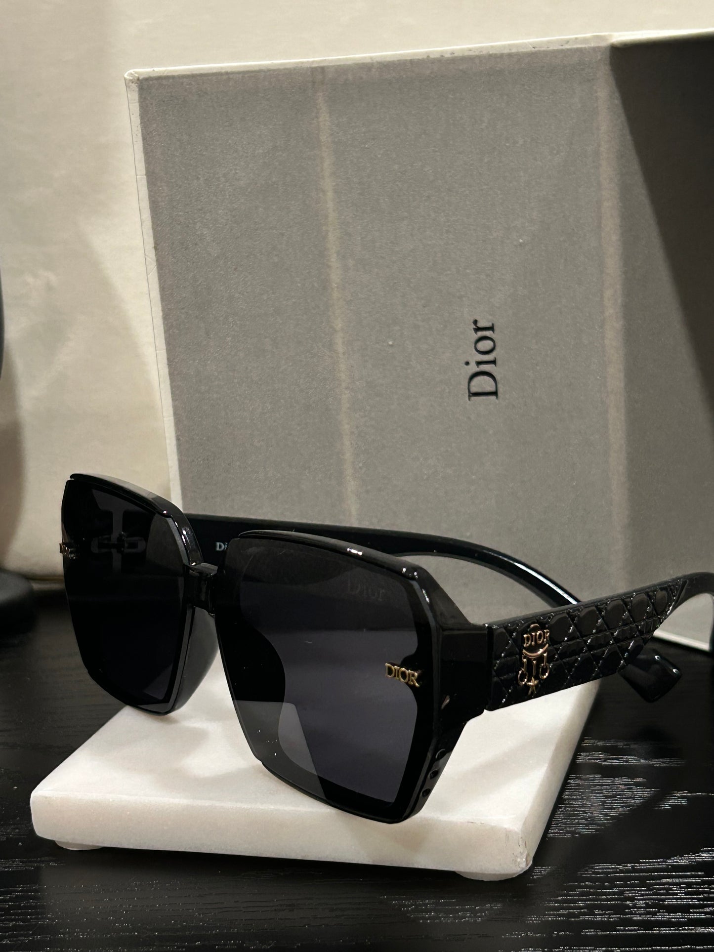 Chic Black Square Designer Sunglasses with Quilted Arm Detail