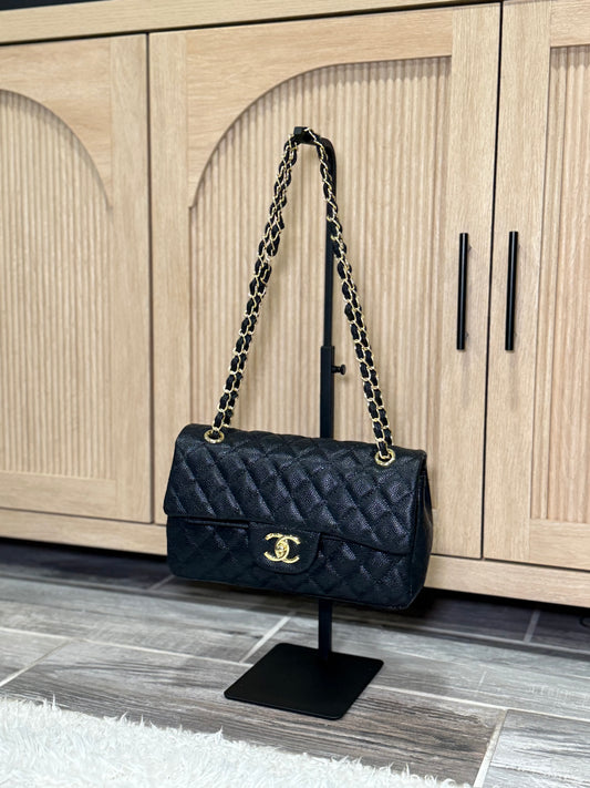 Chic Logo Quilted Shoulder Handbag