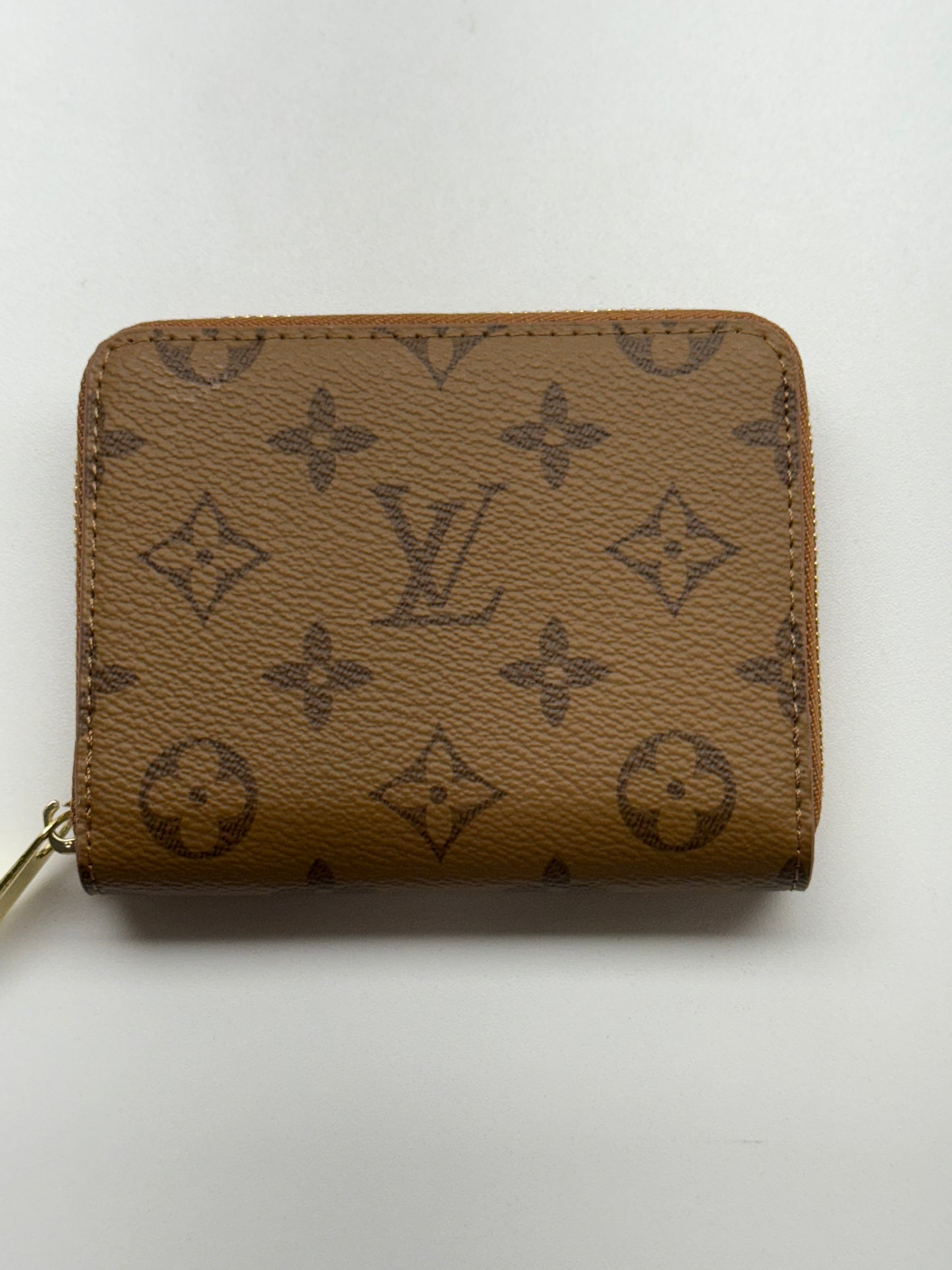 Signature Style Leather Coin & Card Case in Classic Brown Hues