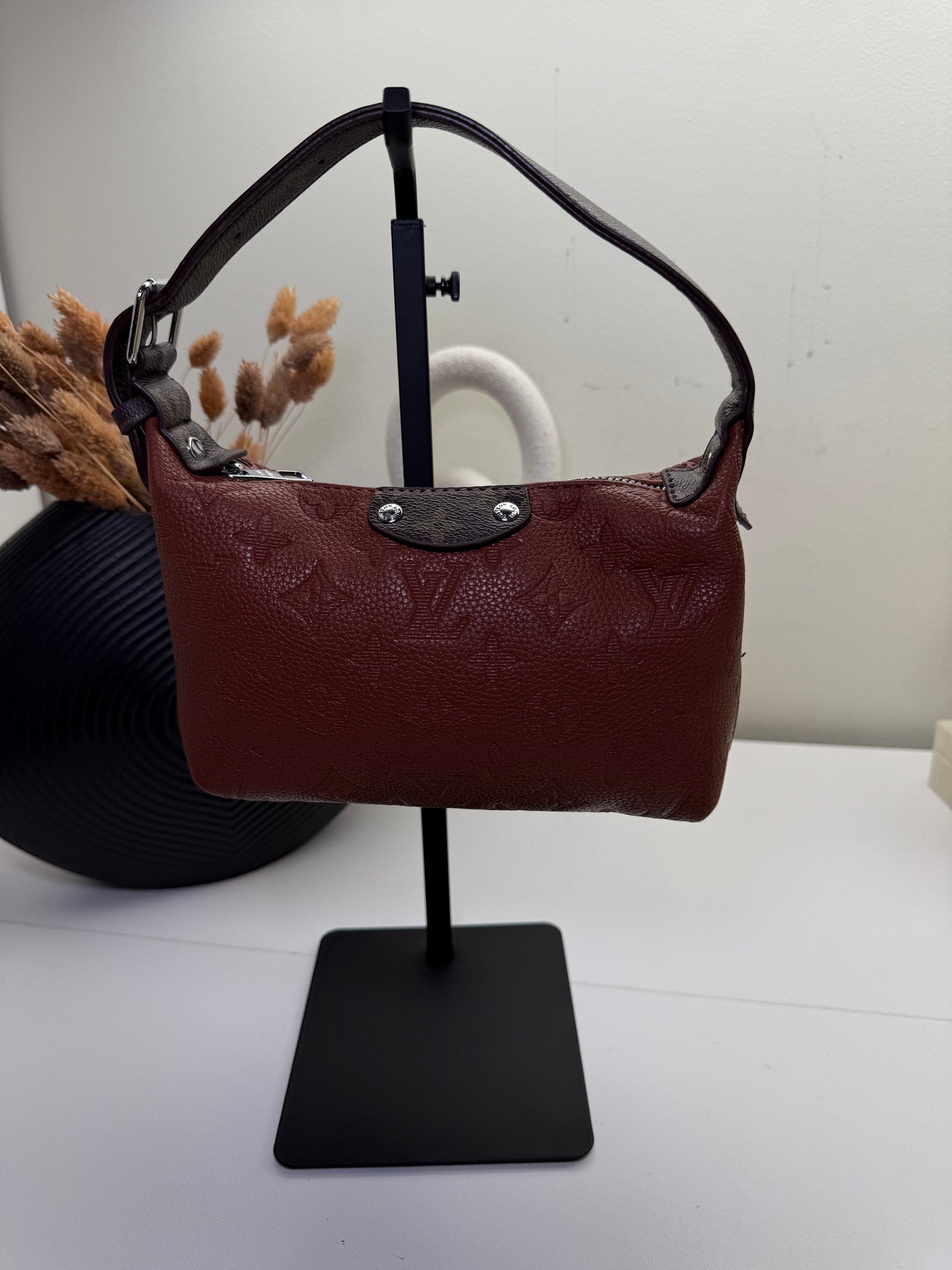 Chic Petite Hobo Bag with Adjustable Leather Strap