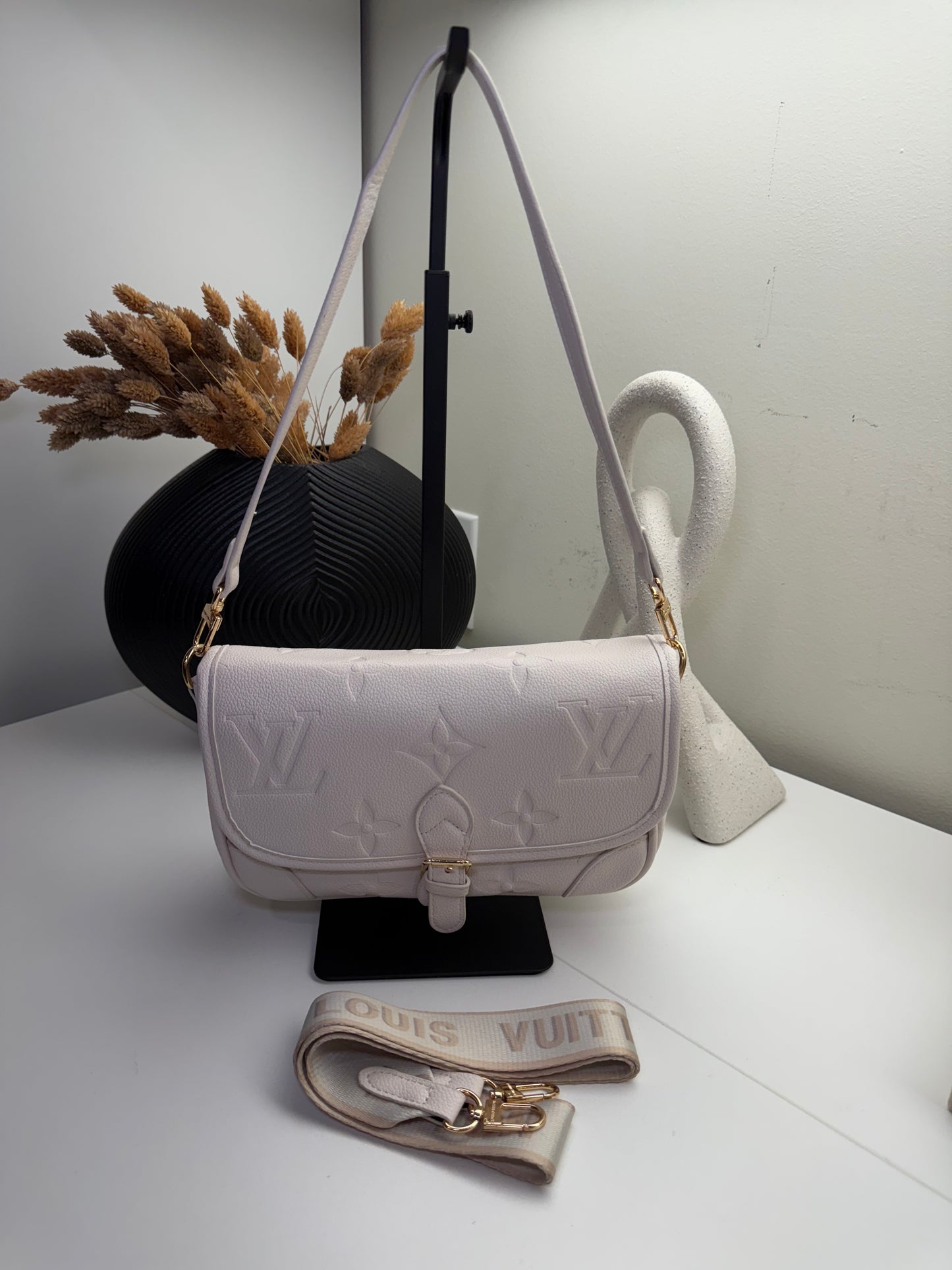 Premium Soft Leather Bag with Adjustable Strap and Elegant Design