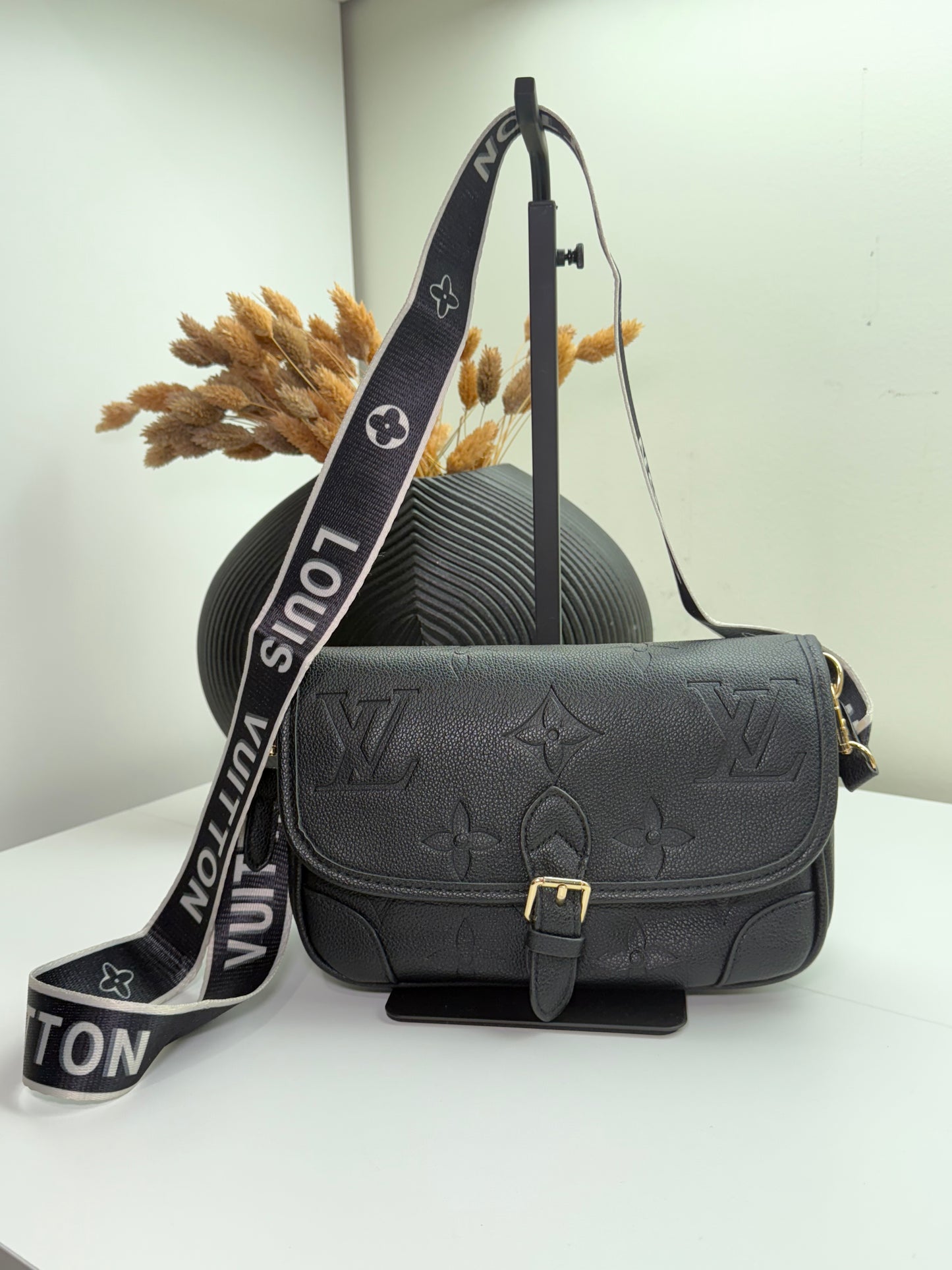 Chic Embossed Logo Shoulder Bag