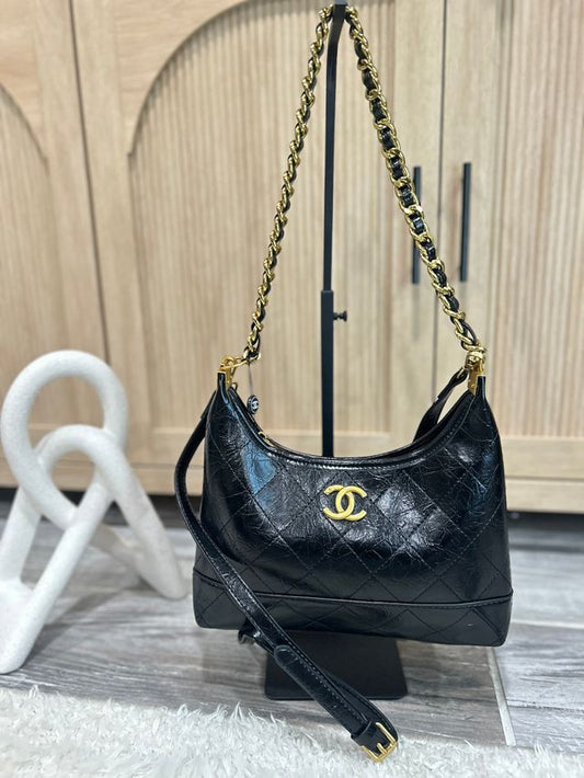 Chic Quilted Leather Look Shoulder Bag with Gold-Tone Chain Strap