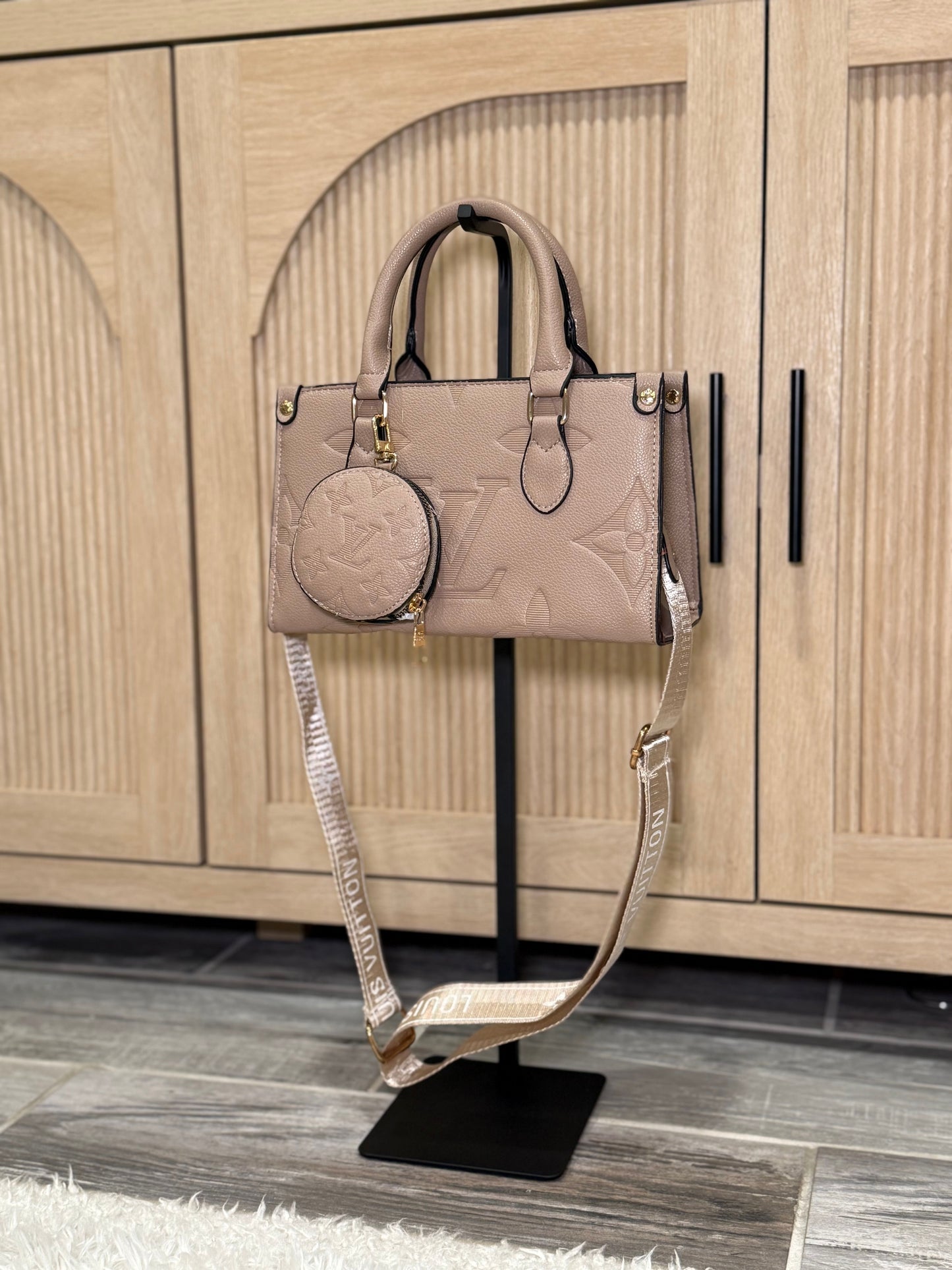 Chic Tote Bag with Coin Pouch and Woven Strap