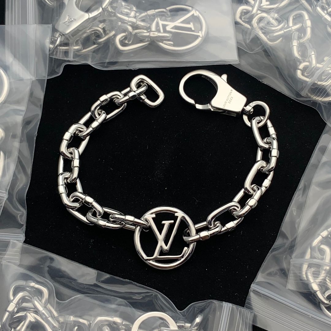 Designer-Inspired Monogram Circle Chain Bracelet
