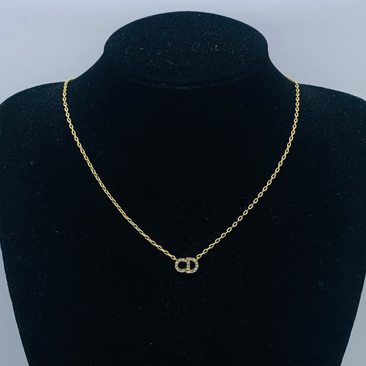 Elegant Clavicle Chain with Crystal Embellished Linked Circles