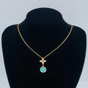 Elegant Gold Plated Clover and Turquoise Enamel Circle Pendant Necklace