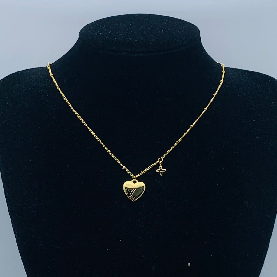 Elegant Gold Heart Pendant Necklace with Dainty Star Charm