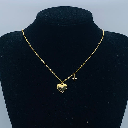 Elegant Gold Heart Pendant Necklace with Dainty Star Charm