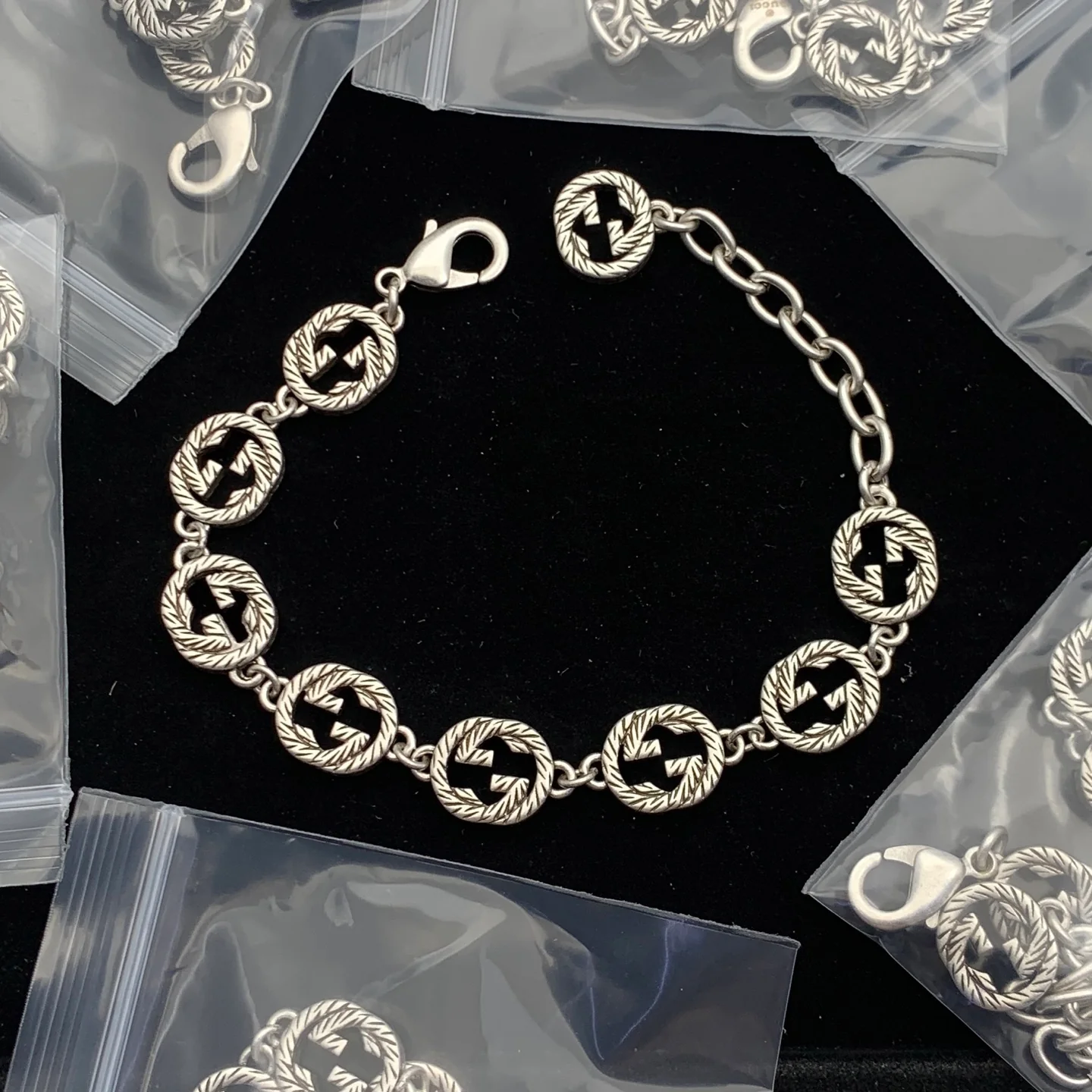 Interlocking Wreath Link Gold-Tone Bracelet - Adjustable Clasp