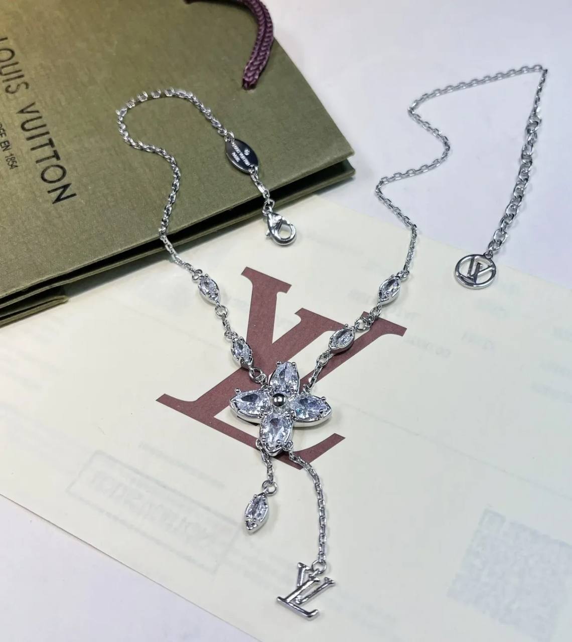 Elegant Dainty Floral Drop Pendant Necklace