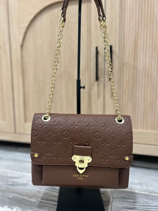 Elegant Chocolate Brown Quilted Shoulder Bag with Gold Chain Strap