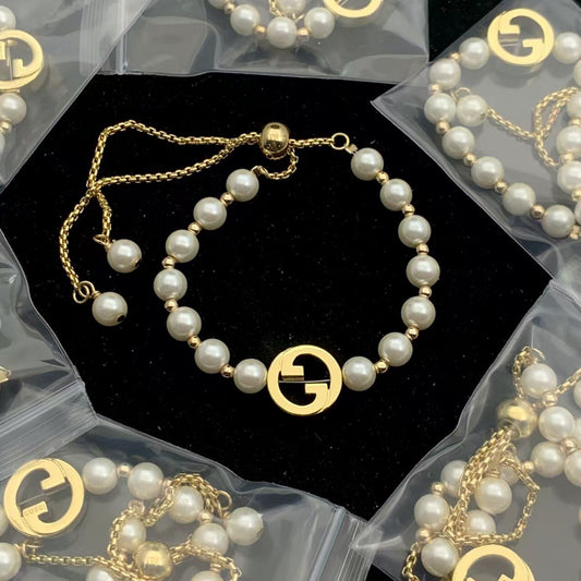 Luxury Style Toggle Clasp White Pearl Bracelet